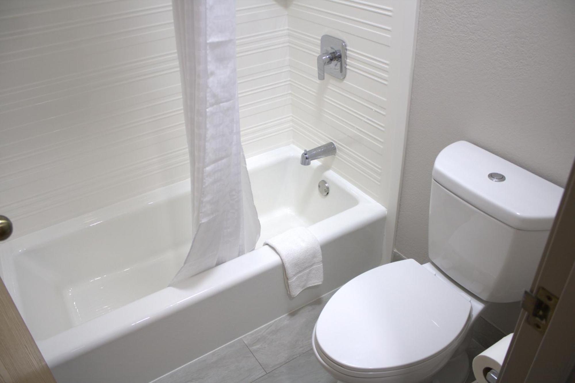 Hotel Baymont & By Wyndham 2*