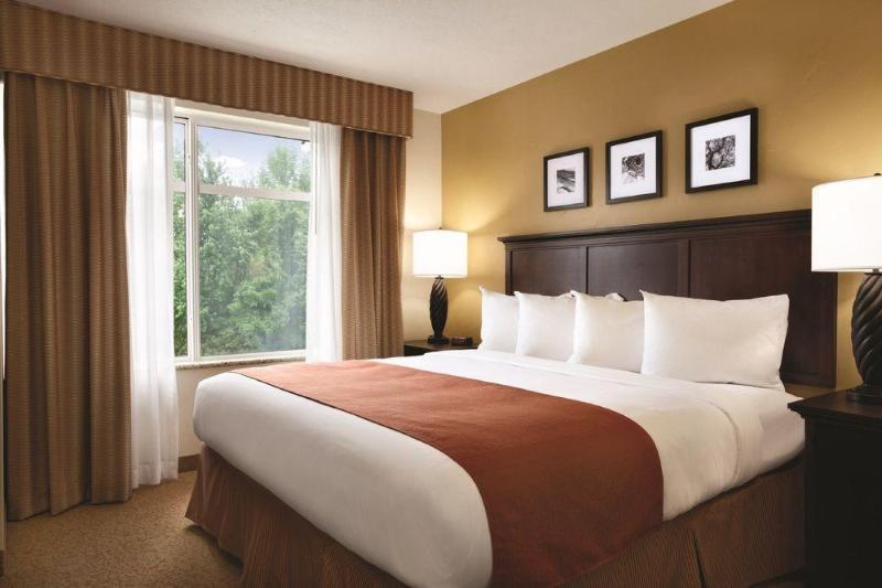 Hotel Baymont & By Wyndham 2*