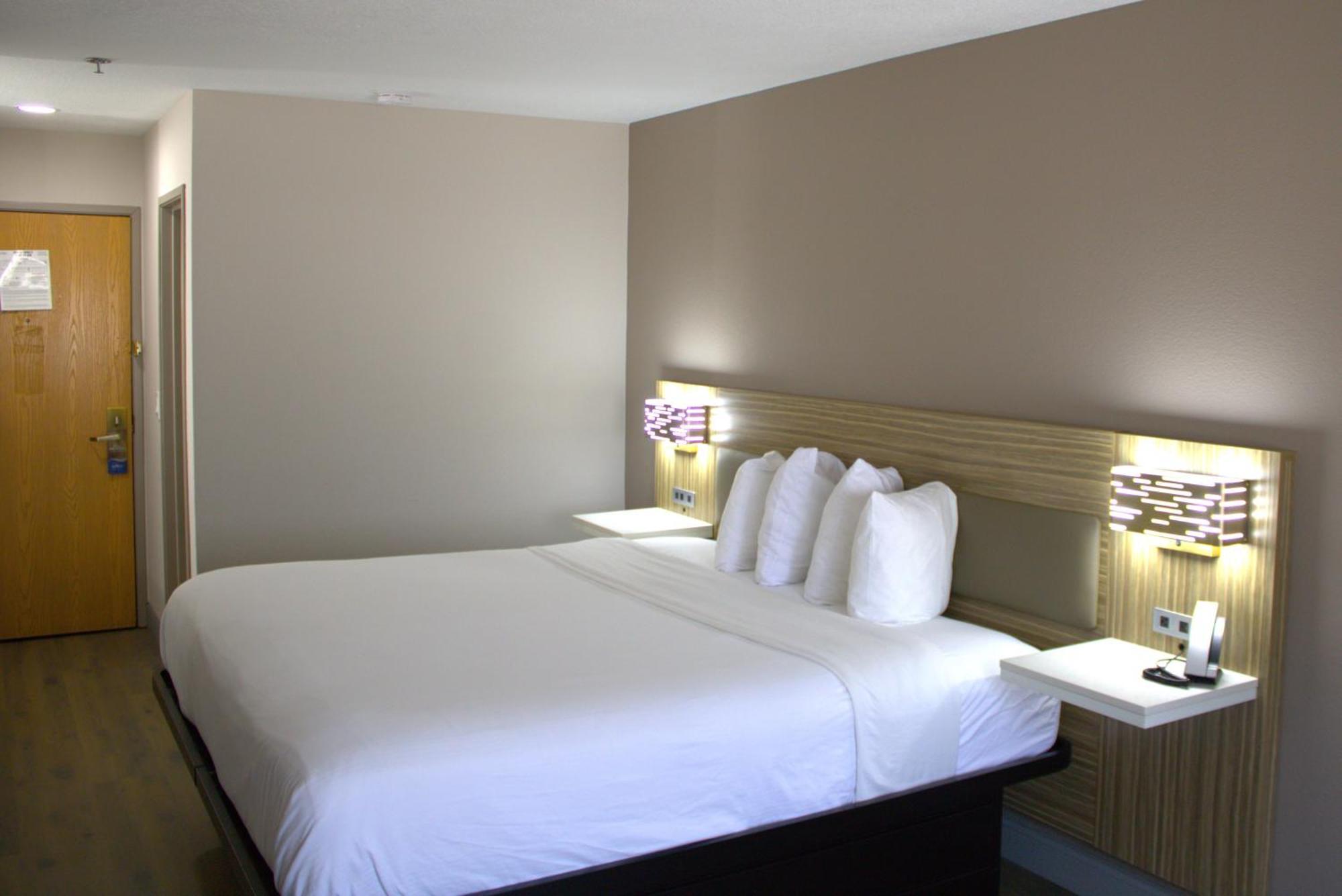 Hotel Baymont & San Marcos